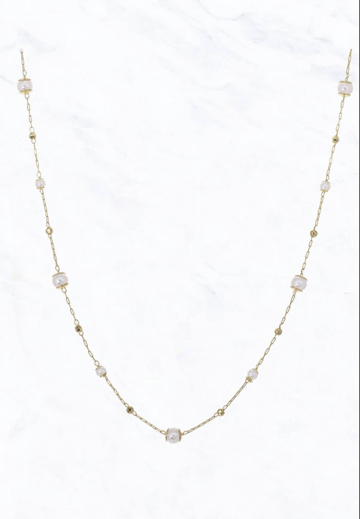 Pearl short necklace