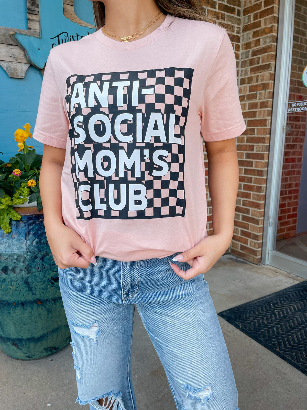 Anti social mom tee