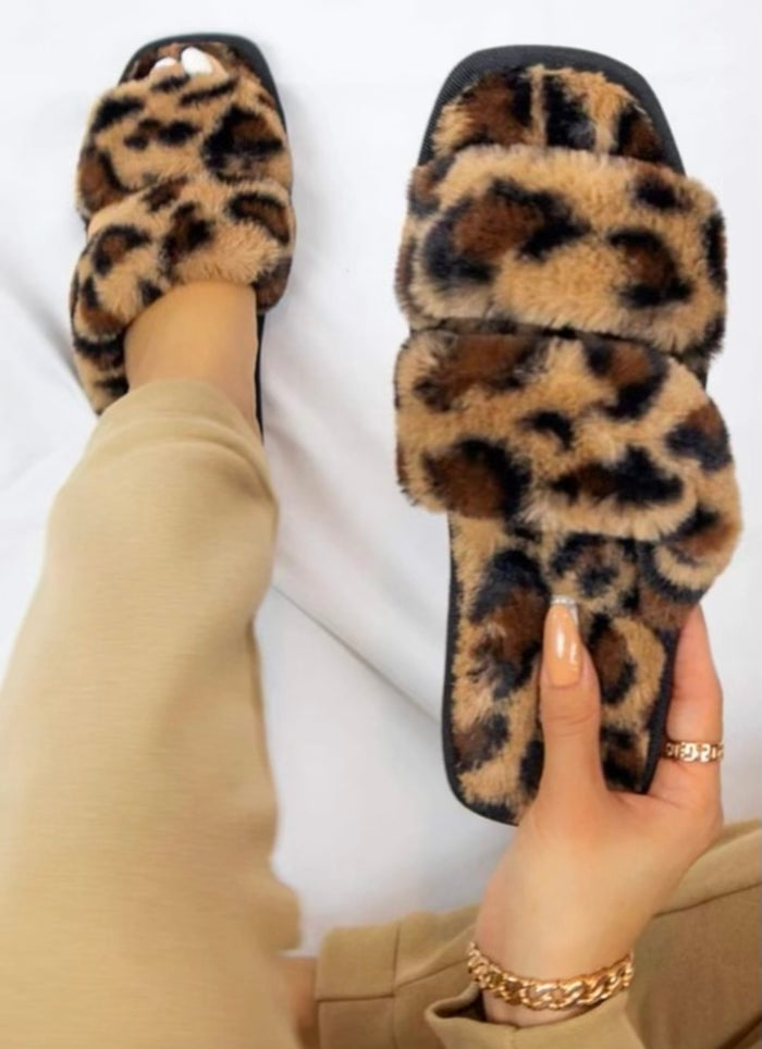 Kayce Leopard Slippers